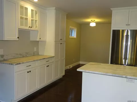 156 East Palmer Ave, Schenectady, NY 12303 photo 9