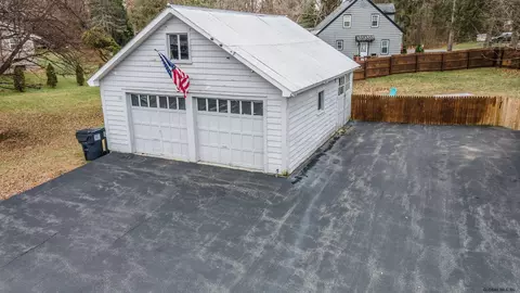 1817 Hillside Ave, Schenectady, NY 12309 photo 6