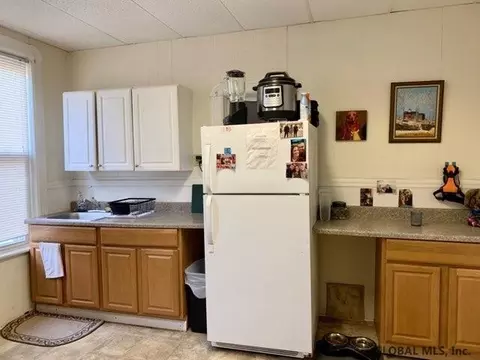 958 Park Ave, Schenectady, NY 12308 photo 4
