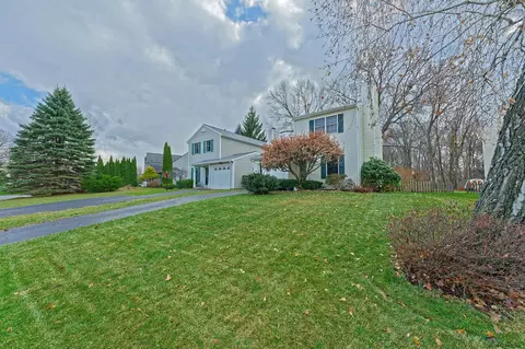 46 Cooks Ct, Waterford, NY 12188 photo 3