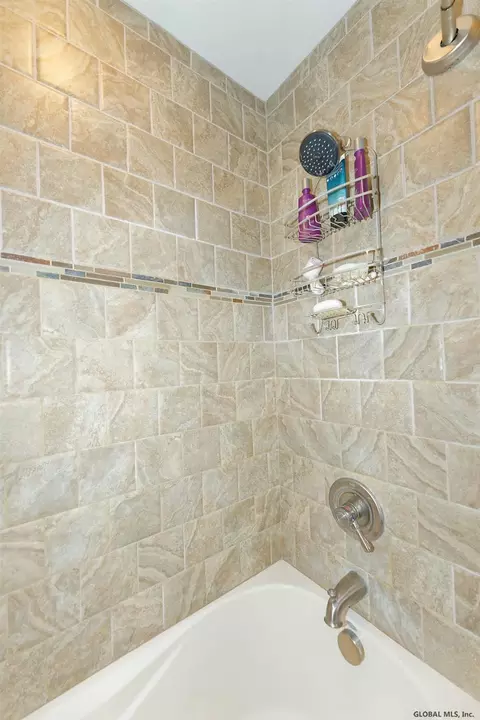 46 Cooks Ct, Waterford, NY 12188 photo 21