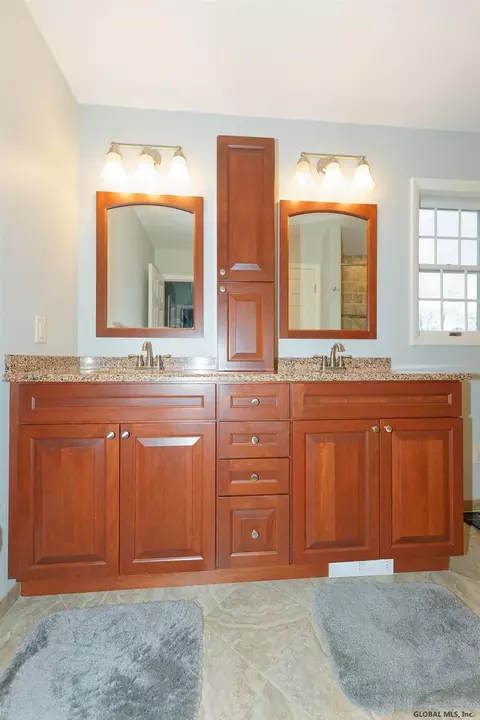 46 Cooks Ct, Waterford, NY 12188 photo 20