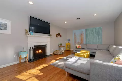 17 Clarkson Rd, Delmar, NY 12054 photo 7