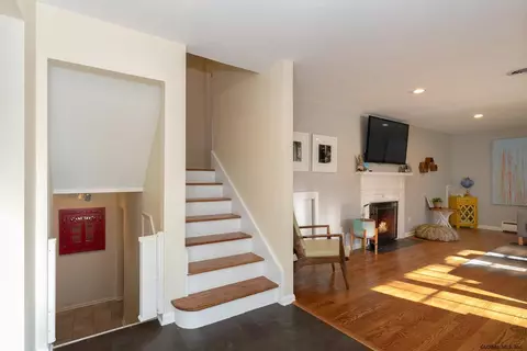 17 Clarkson Rd, Delmar, NY 12054 photo 18