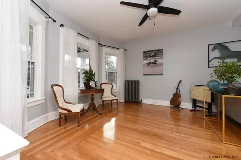 1035 Lexington Ave, Schenectady, NY 12309 photo 4
