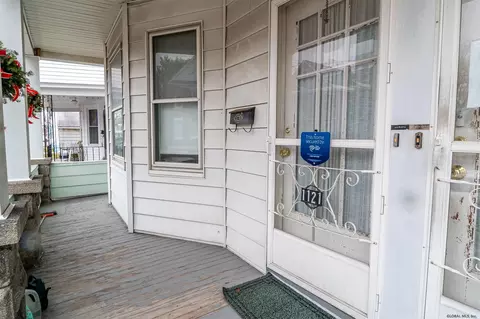 1123 Webster St, Schenectady, NY 12303 photo 3