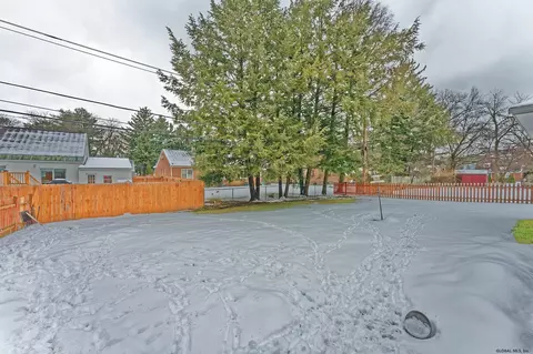 831 Ashmore Ave, Schenectady, NY 12309 photo 21