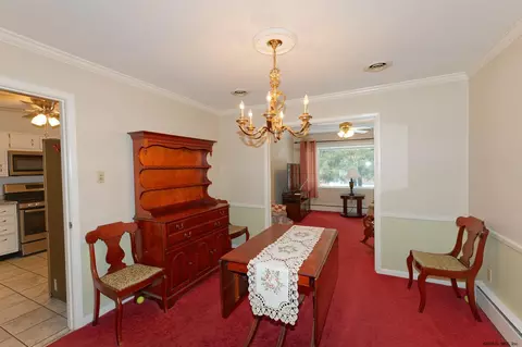 831 Ashmore Ave, Schenectady, NY 12309 photo 5