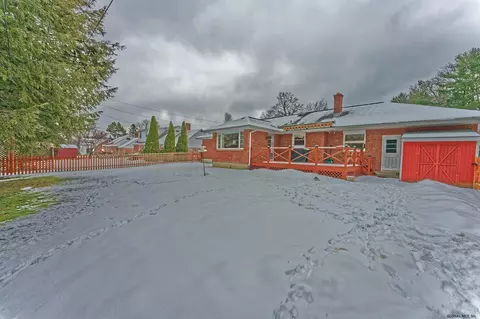 831 Ashmore Ave, Schenectady, NY 12309 photo 22