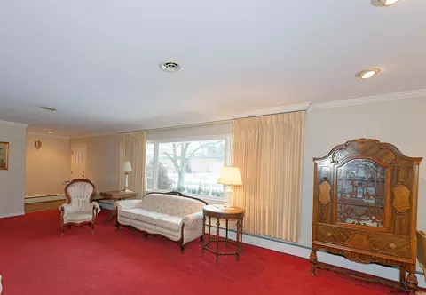 831 Ashmore Ave, Schenectady, NY 12309 photo 4