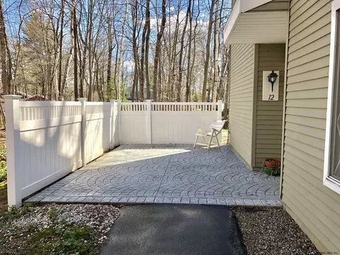 12 Leaf Rd, Delmar, NY 12054 photo 2