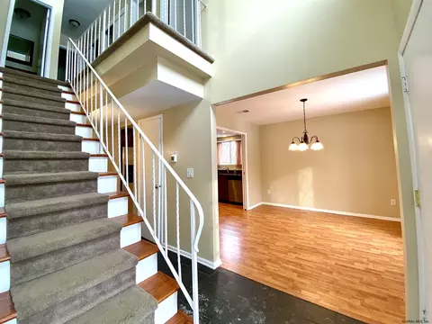 12 Leaf Rd, Delmar, NY 12054 photo 9