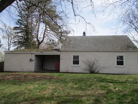 1009 Wayne Rd, Schenectady, NY 12303 photo 3