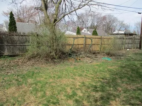 1009 Wayne Rd, Schenectady, NY 12303 photo 6