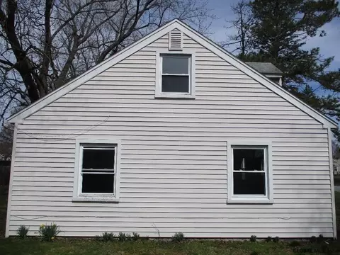 1009 Wayne Rd, Schenectady, NY 12303 photo 2