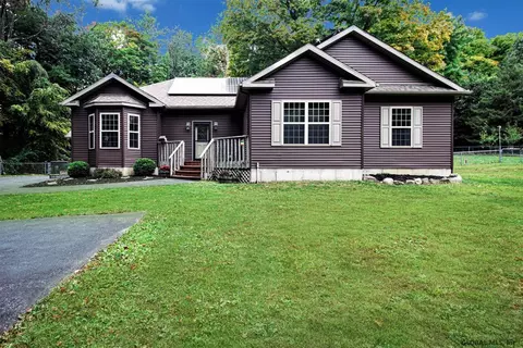 7 Wright Rd, Stillwater, NY 12170 photo 1