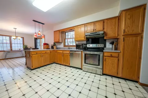 13 Timber, Malta, NY 12020 photo 7