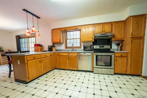 13 Timber, Malta, NY 12020 photo 6