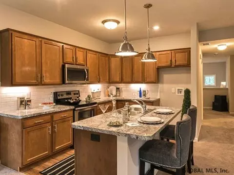 1102 Grayson Pl, Schenectady, NY 12302 photo 5