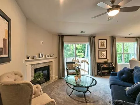 1102 Grayson Pl, Schenectady, NY 12302 photo 7