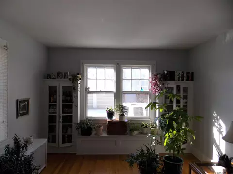 458 Arthur St, Schenectady, NY 12306 photo 6