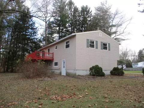 2 Garling Dr, Latham, NY 12110 photo 4