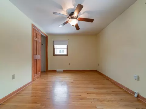 23 Montclair Dr, Schenectady, NY 12302 photo 26