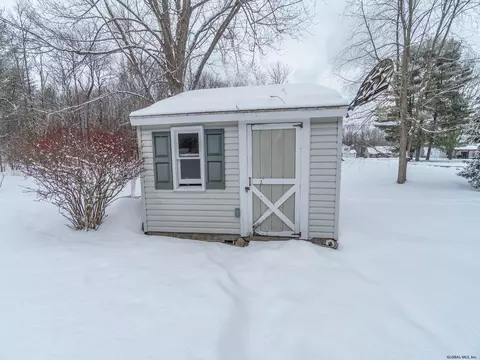 23 Montclair Dr, Schenectady, NY 12302 photo 31