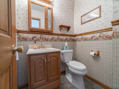 23 Montclair Dr, Schenectady, NY 12302 photo 10
