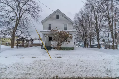 305 Walnut St, Corinth, NY 12822 photo 1