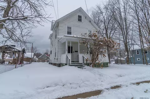 305 Walnut St, Corinth, NY 12822 photo 4