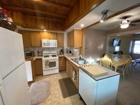 357 6th Ave, Troy, NY 12182 photo 13