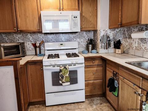 357 6th Ave, Troy, NY 12182 photo 12