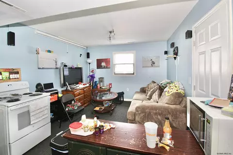 180 Ray Ave, Schenectady, NY 12304 photo 34