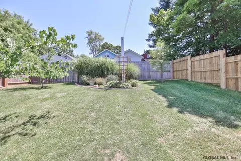 1052 Keyes Ave, Schenectady, NY 12309 photo 36