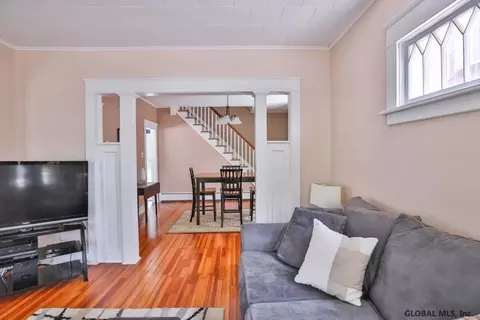 1052 Keyes Ave, Schenectady, NY 12309 photo 7