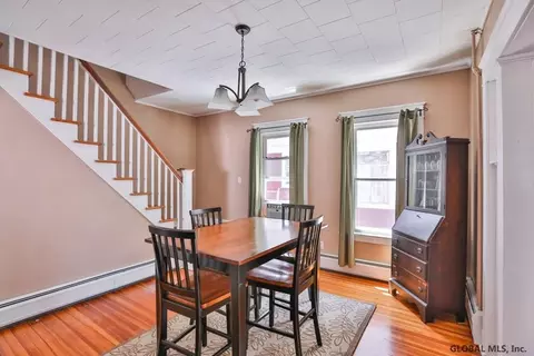 1052 Keyes Ave, Schenectady, NY 12309 photo 8