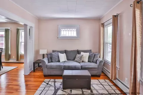 1052 Keyes Ave, Schenectady, NY 12309 photo 5