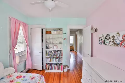 1052 Keyes Ave, Schenectady, NY 12309 photo 28