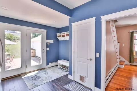 1052 Keyes Ave, Schenectady, NY 12309 photo 15