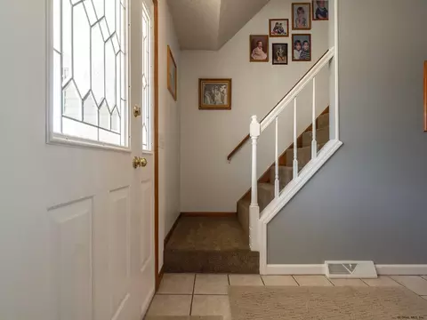 16 Havenbrook Dr, Glenville, NY 12302 photo 4