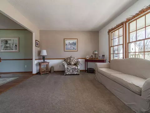 16 Havenbrook Dr, Glenville, NY 12302 photo 6