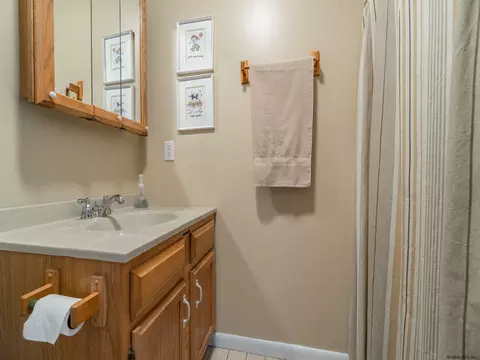 16 Havenbrook Dr, Glenville, NY 12302 photo 17