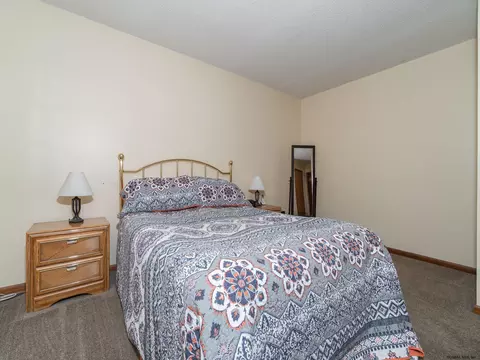 16 Havenbrook Dr, Glenville, NY 12302 photo 22
