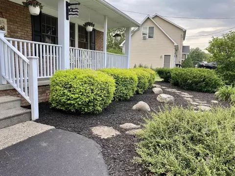 16 Havenbrook Dr, Glenville, NY 12302 photo 3