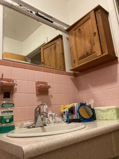 147 Mcclellan St, Schenectady, NY 12304 photo 8
