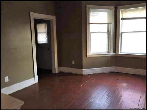 147 Mcclellan St, Schenectady, NY 12304 photo 21