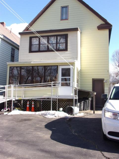 147 Mcclellan St, Schenectady, NY 12304 photo 2