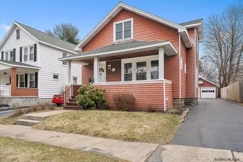 1128 Keyes Ave, Schenectady, NY 12309 photo 3