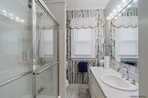 1128 Keyes Ave, Schenectady, NY 12309 photo 18